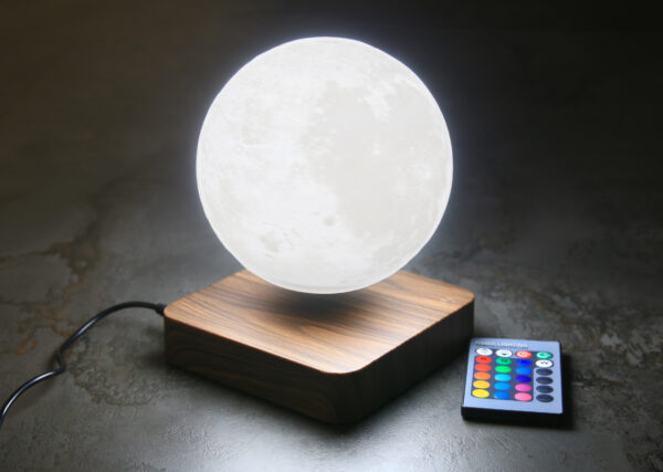 img_DP-MOON-14-600×427